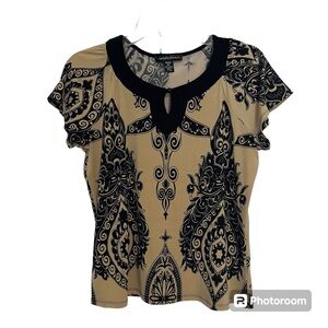 Designers Originals size Petite PM women’s short sleeve tan top w/black design